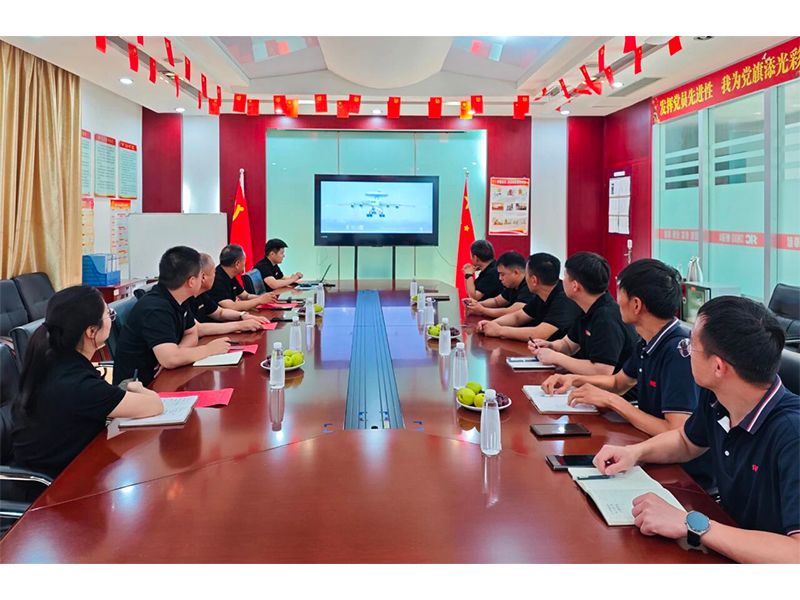 铸军魂・忆军旅・建新功｜新科起重举办2025年退伍军人座谈会